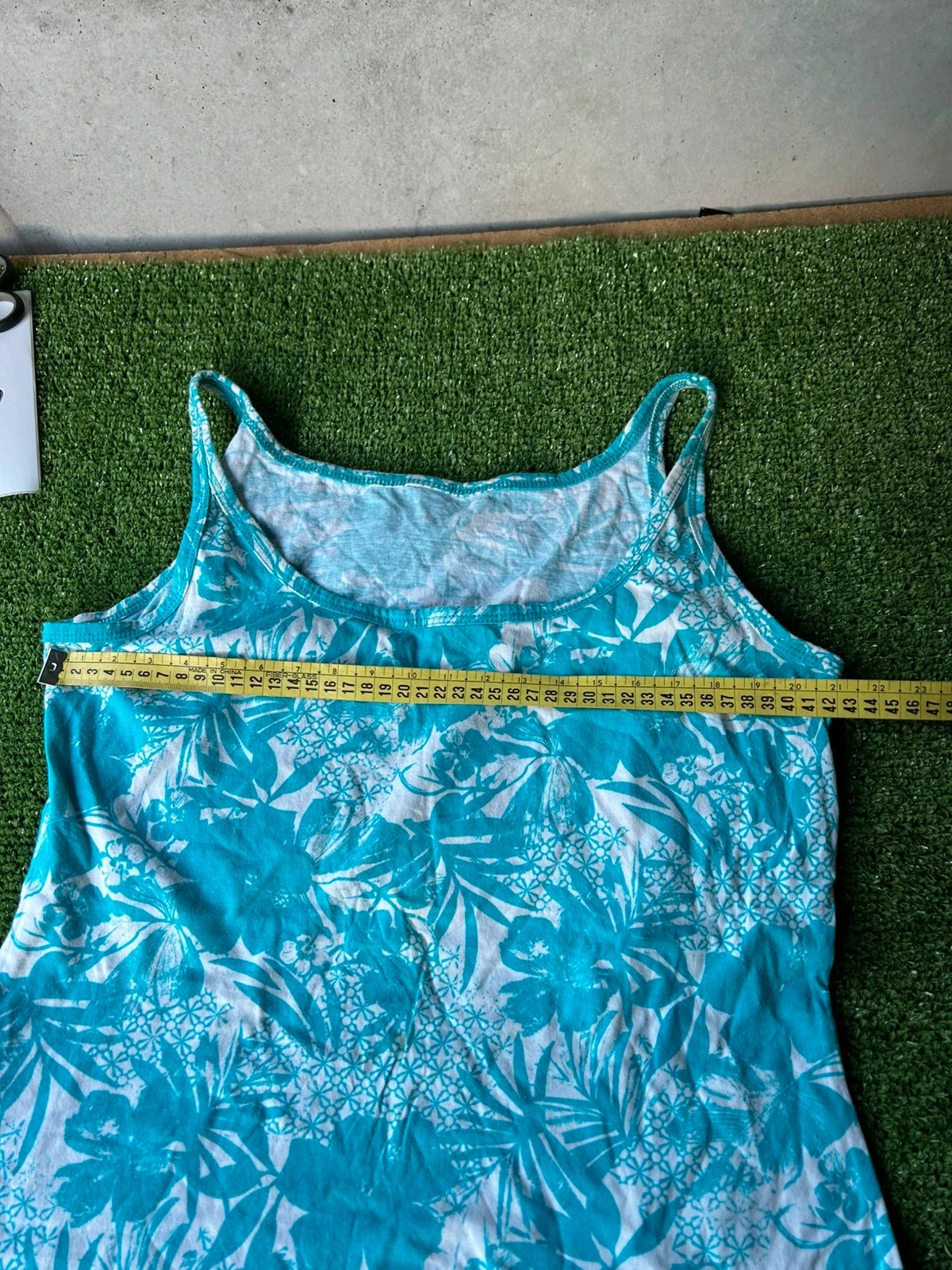 Witte blouse met blauwe bloemenprint – photo 5